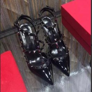 COPY - beautiful heels size 8